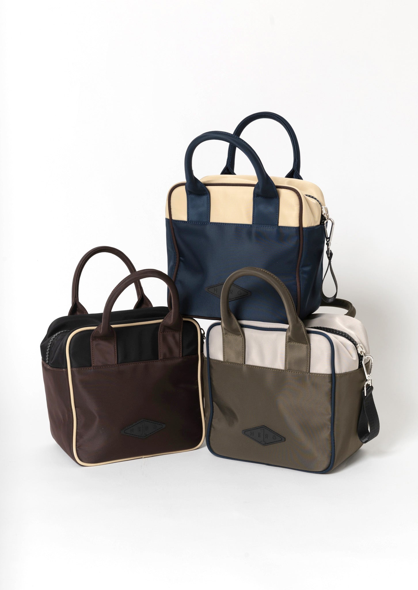 ラウンドにも、街にも映えるユニセックスデザイン