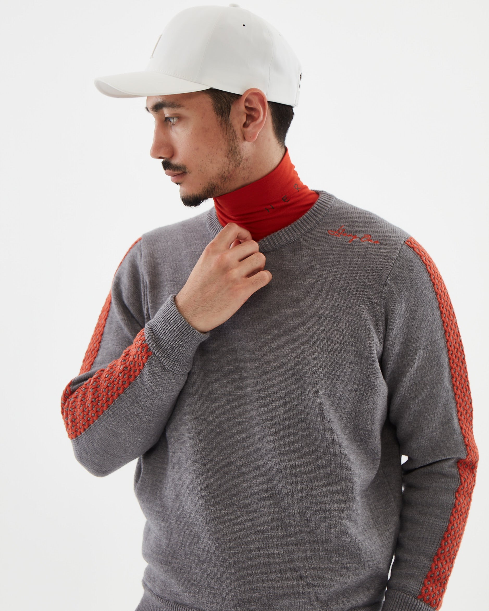 Rug-warm Turtle Neck