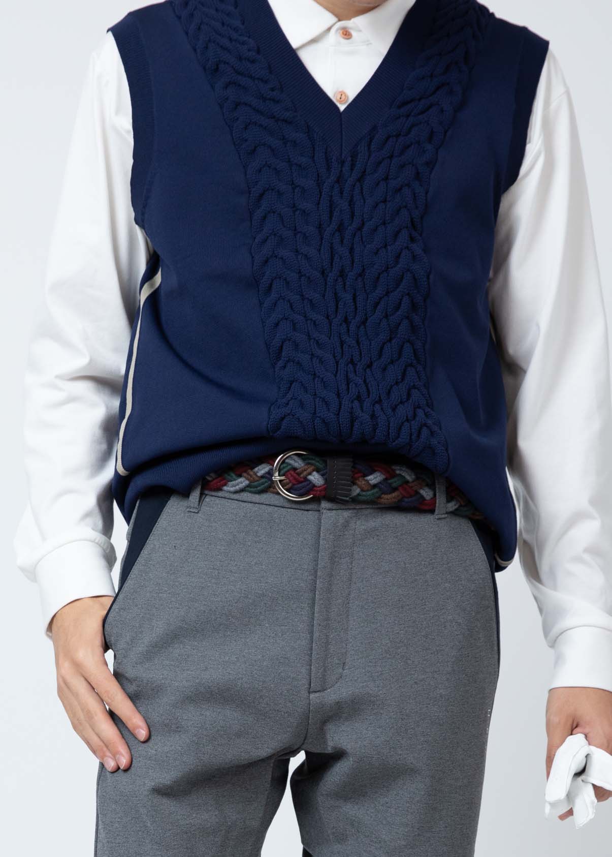 ケーブルニットベスト・ユニセックス