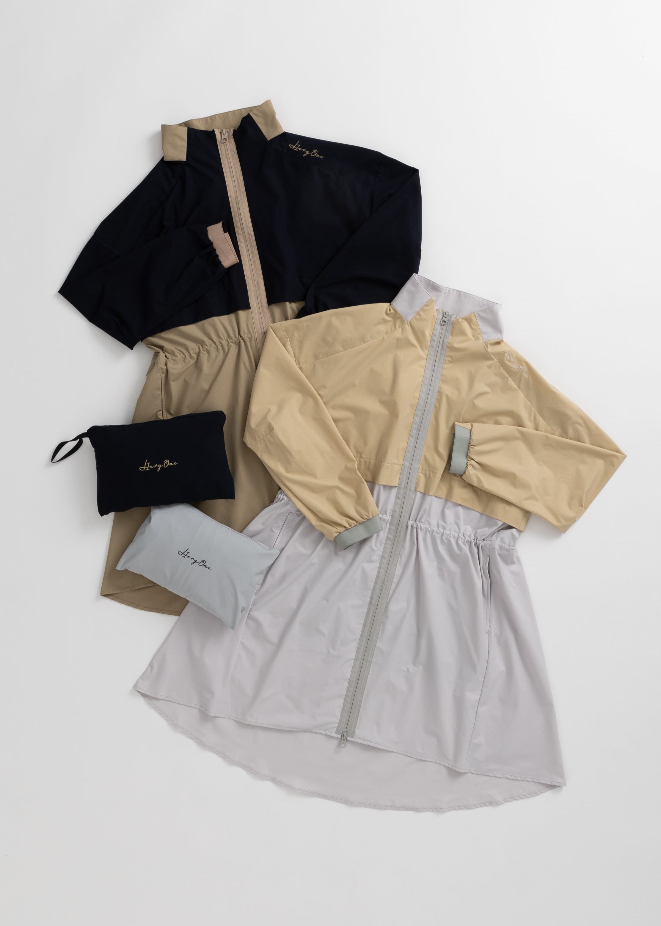 WINDPROOF & PACKABLE ONE-PIECE COAT
