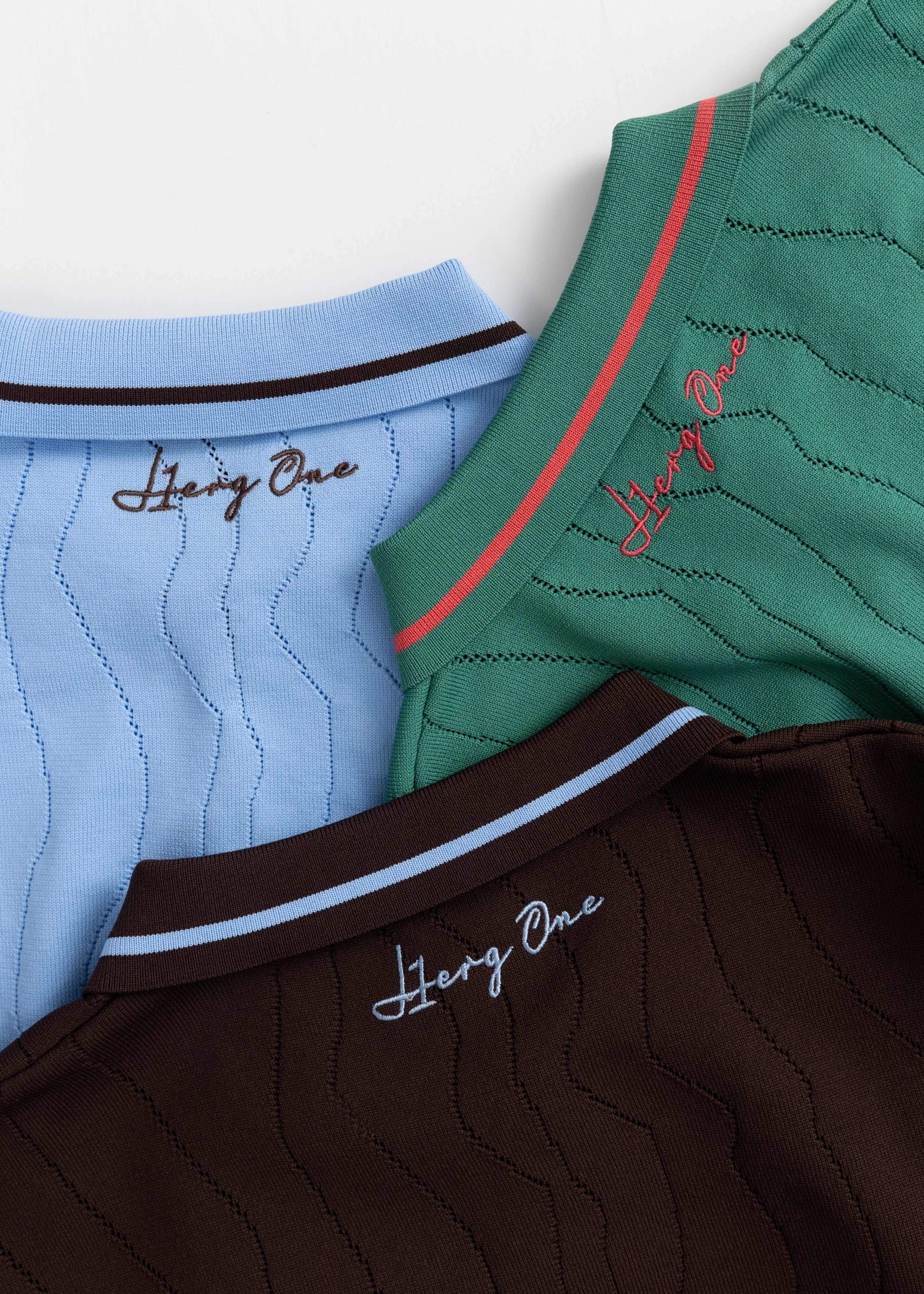 LIGHT WAVY STRIPE KNIT POLO
