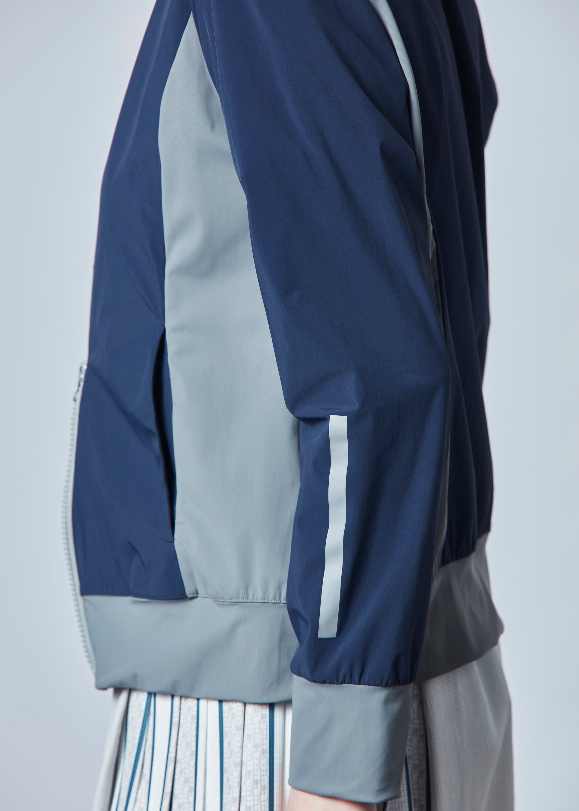 【先行予約・NEW】パッカブルコンパクトナイロンストレッチブルゾン