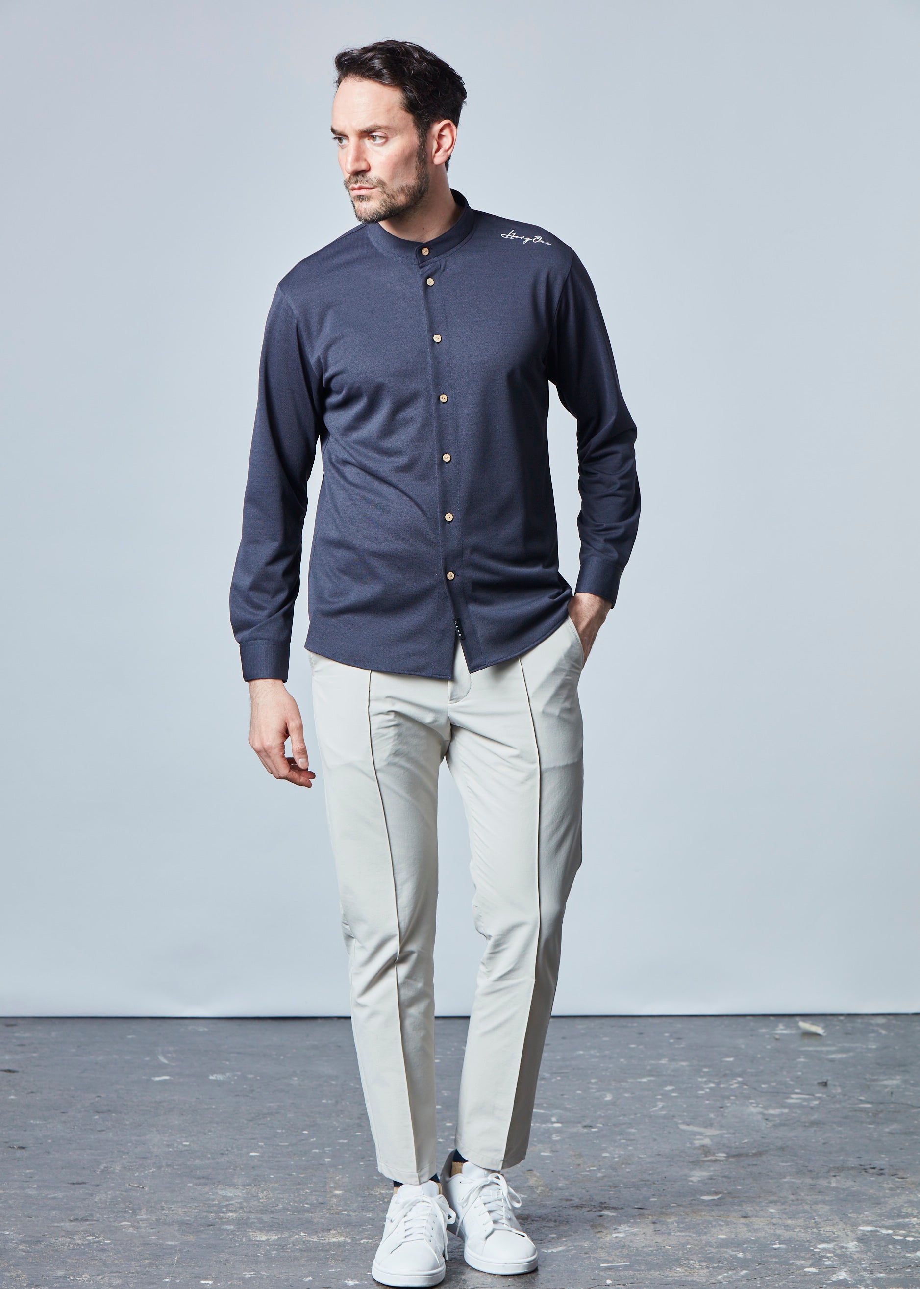 【NEW】スタンドカラー長袖シャツ