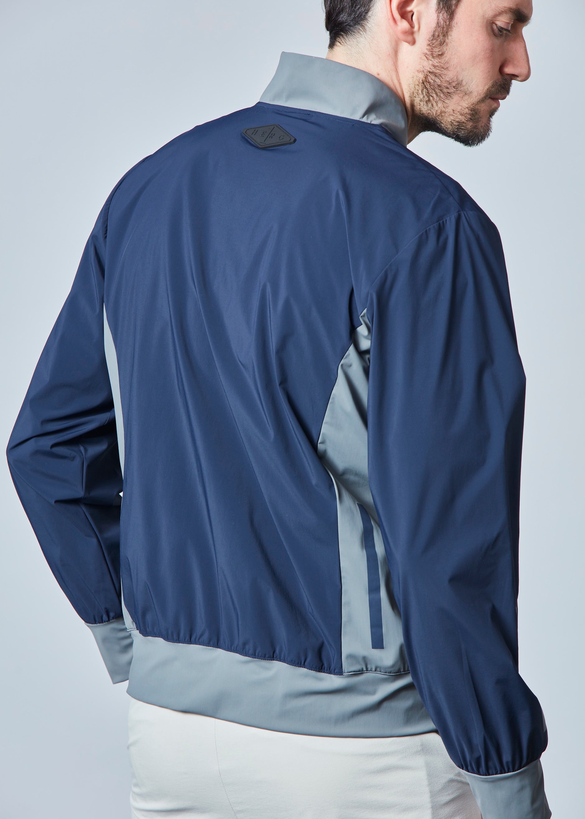 【先行予約・NEW】パッカブルコンパクトナイロンストレッチブルゾン