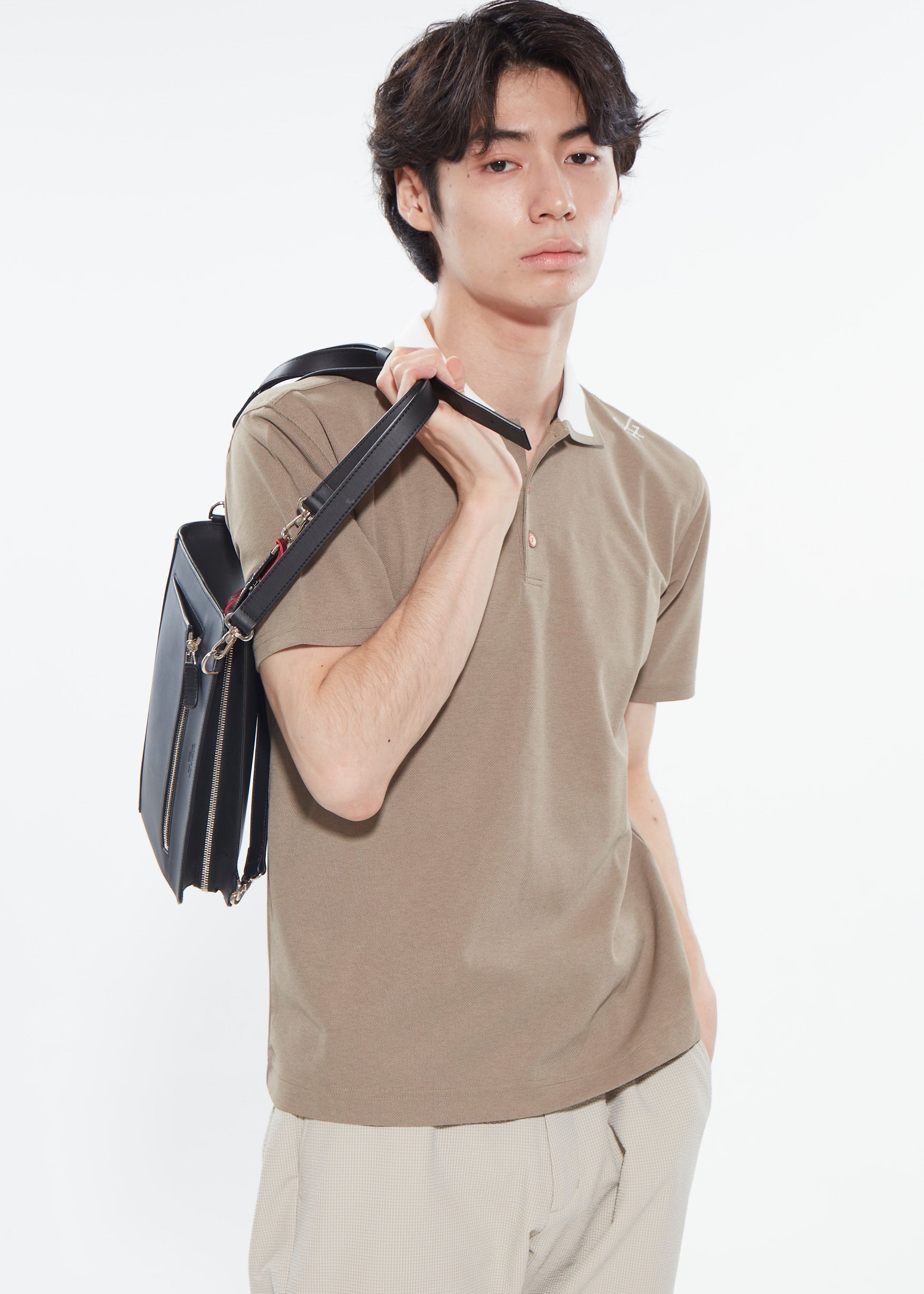 4WAY LEATHER VERTICAL BAG