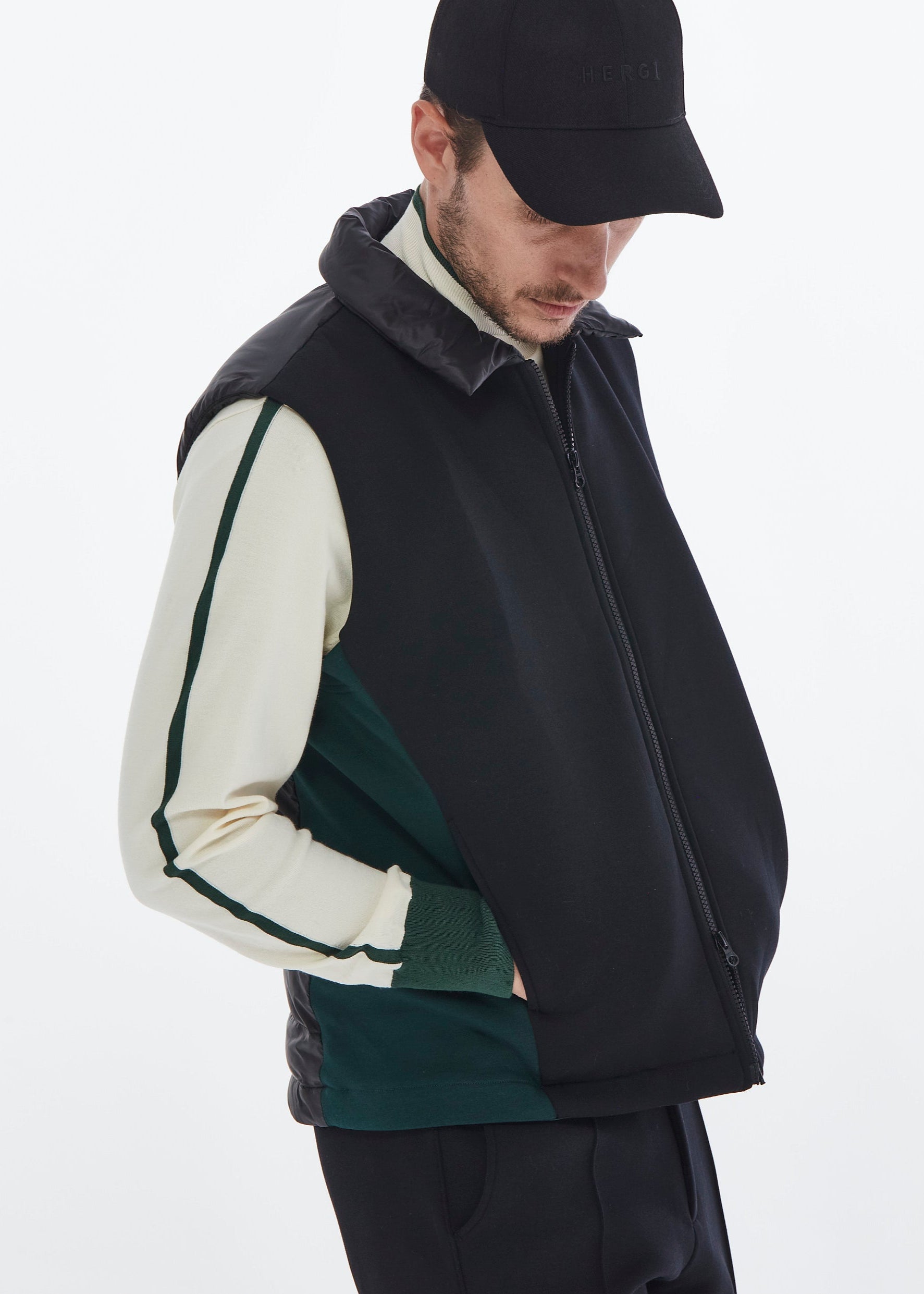 【NEW】ダブルニットパデッドベスト・メンズ