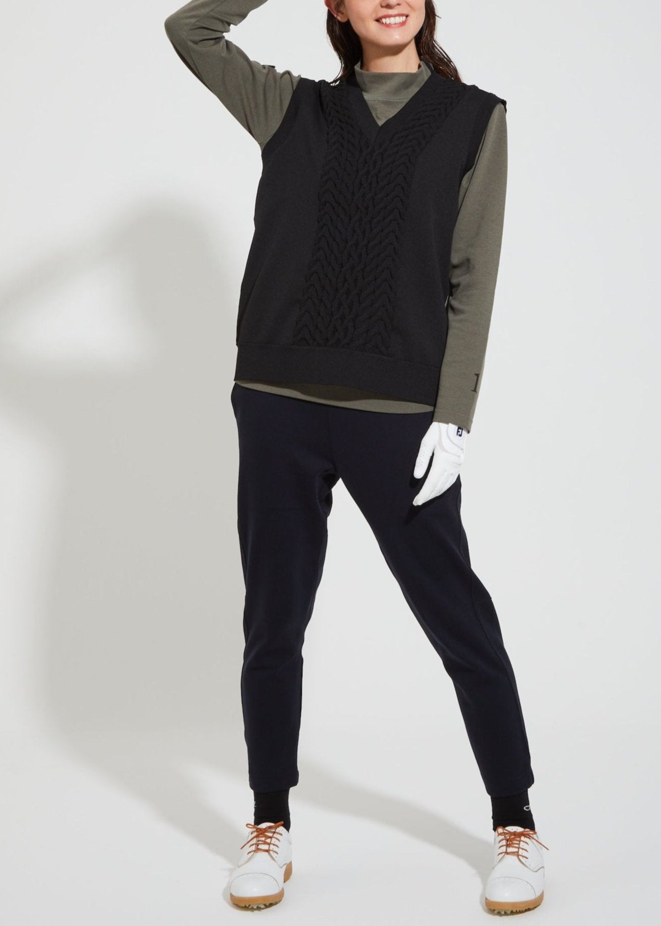 ケーブルニットベスト・ユニセックス