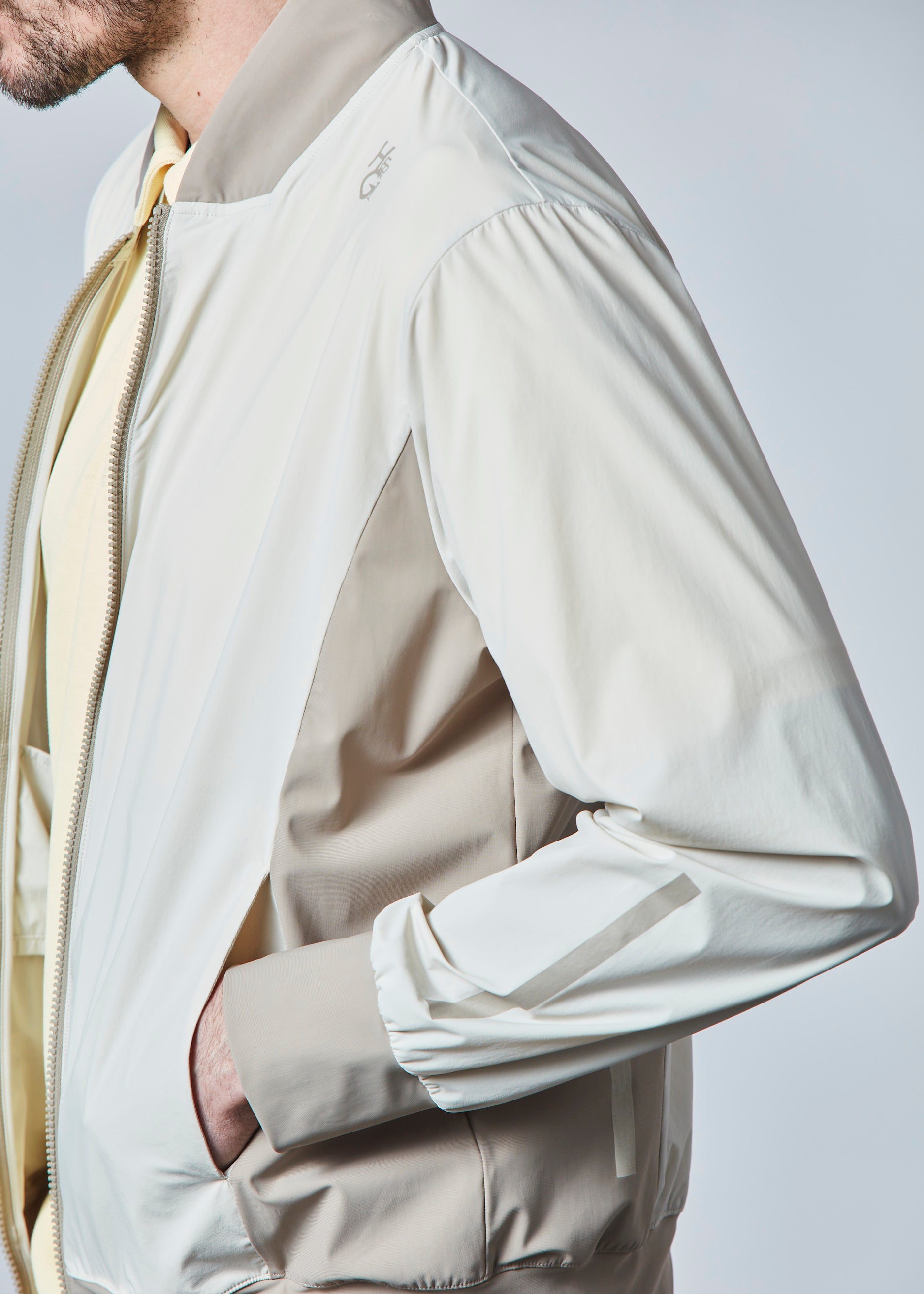 【先行予約・NEW】パッカブルコンパクトナイロンストレッチブルゾン