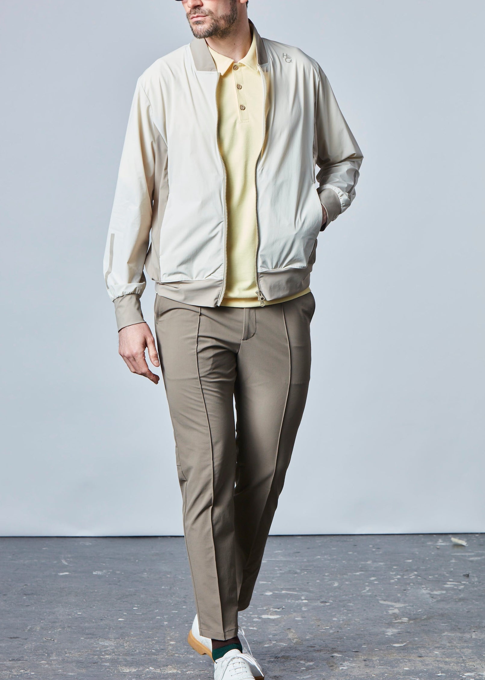 ピンタックナイロンストレッチパンツ