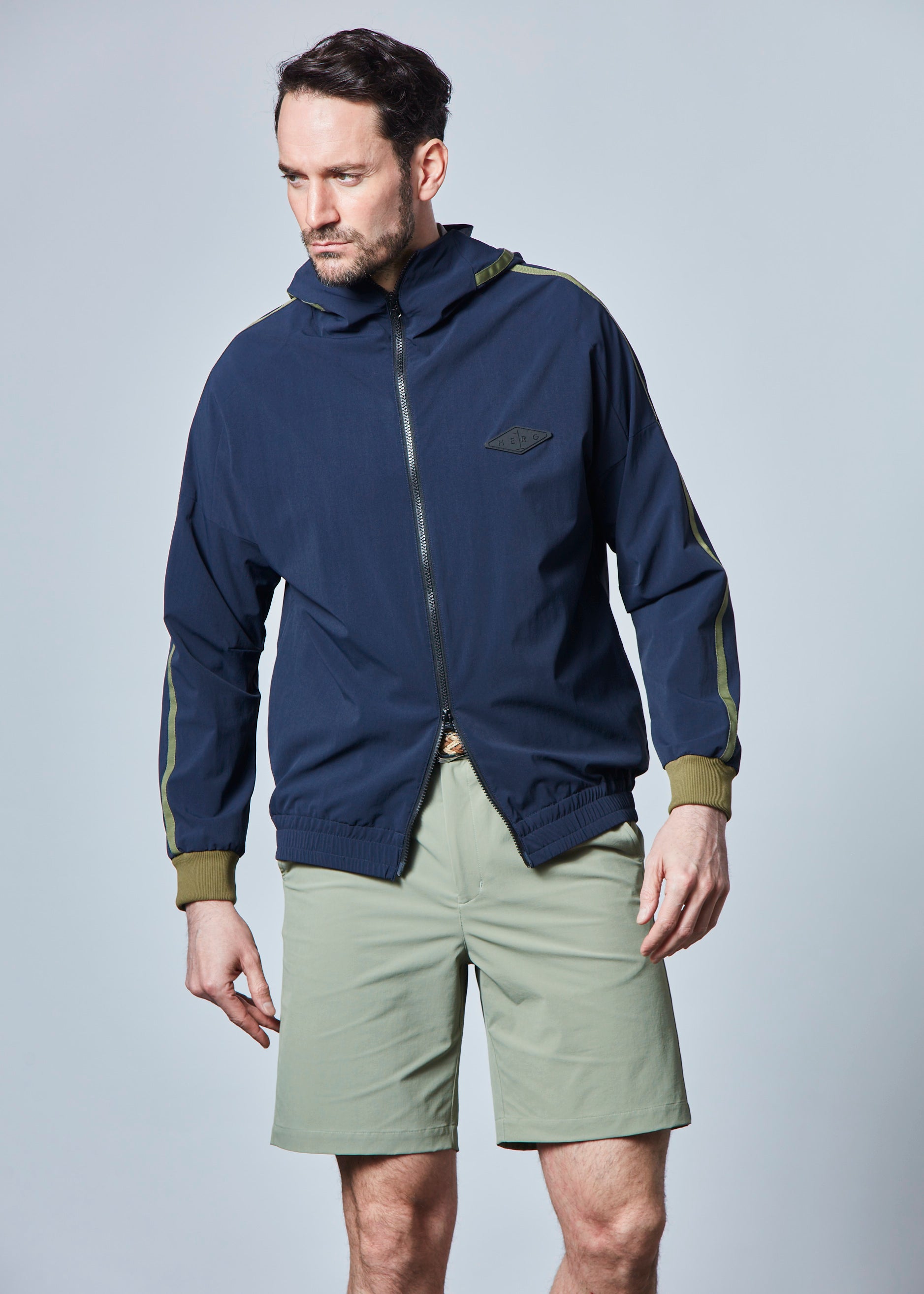 【NEW】ストレッチナイロンラインフーディジップアップ