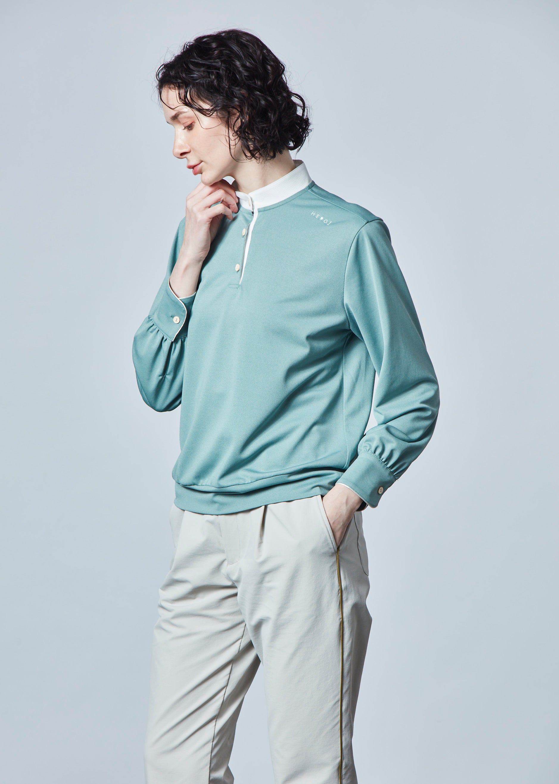 【NEW】スタンドカラーピケポロブラウス