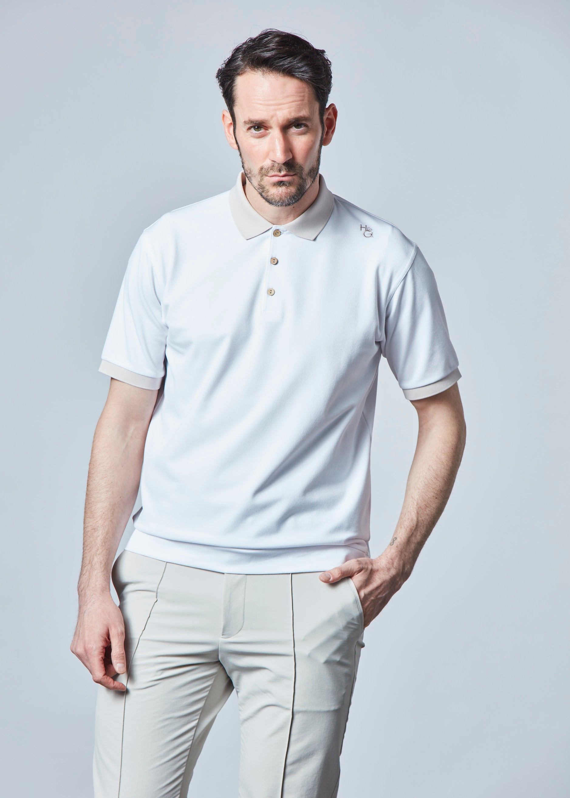 【NEW】エクスクルーシブホワイトモジュラーポロ