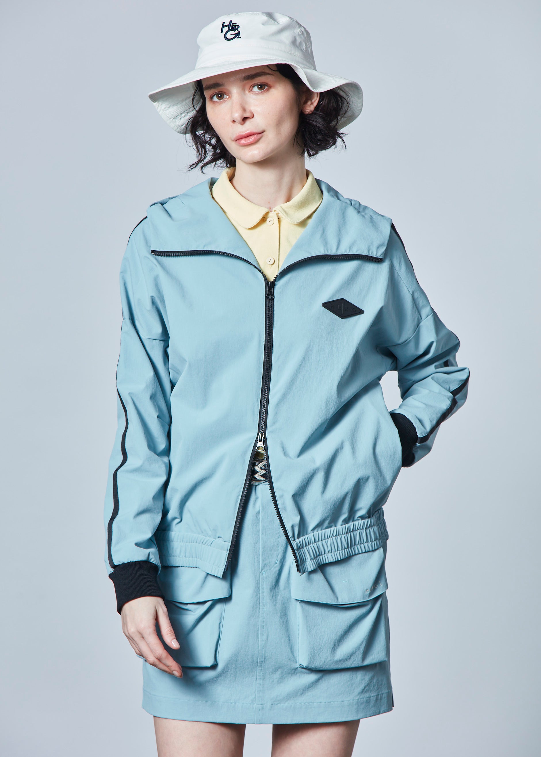 【NEW】ストレッチナイロンラインフーディジップアップ