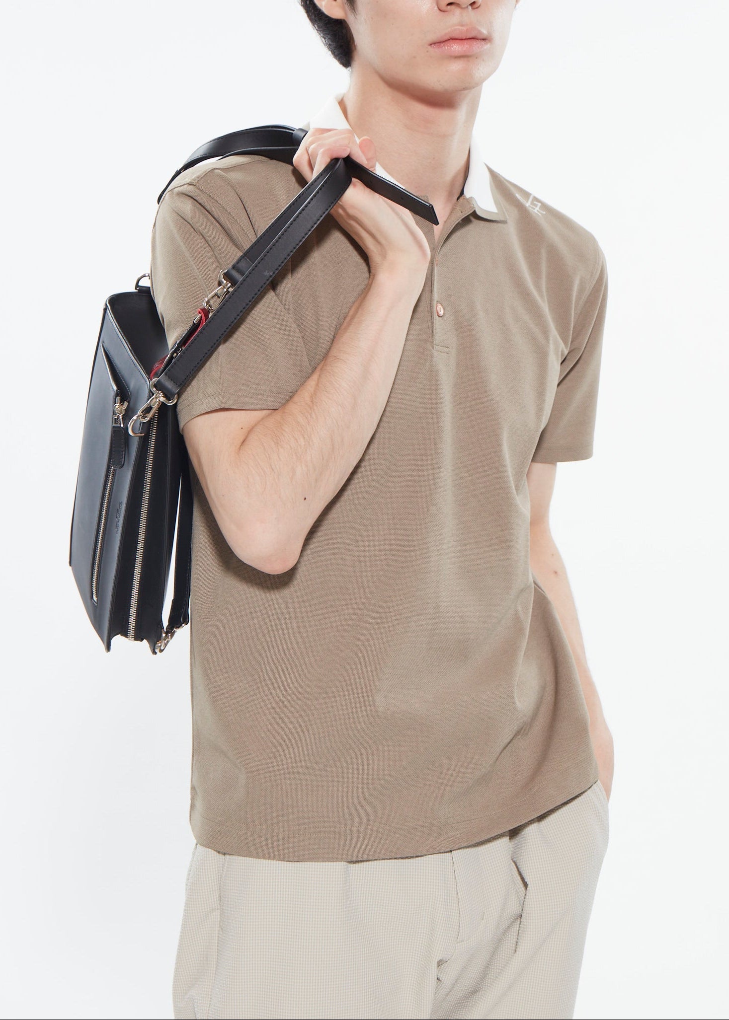 4WAY LEATHER VERTICAL BAG