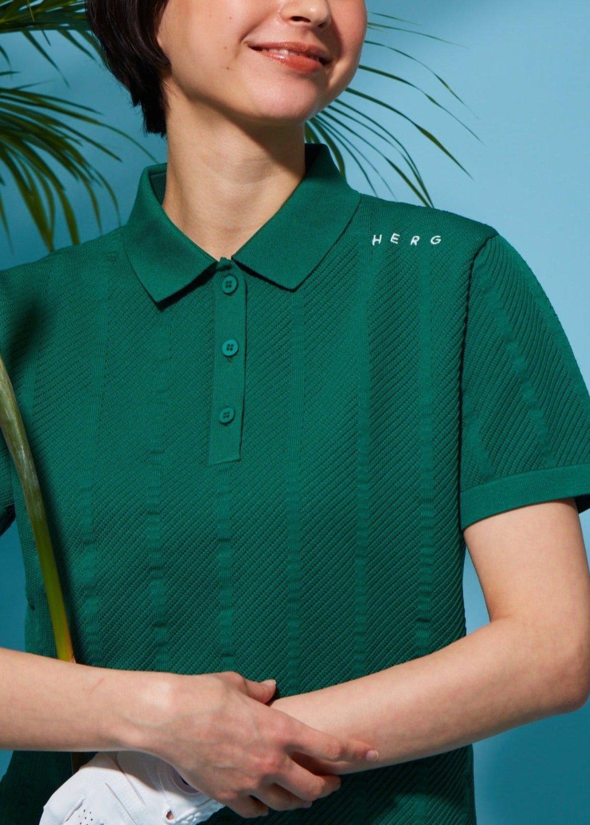 GREEN
